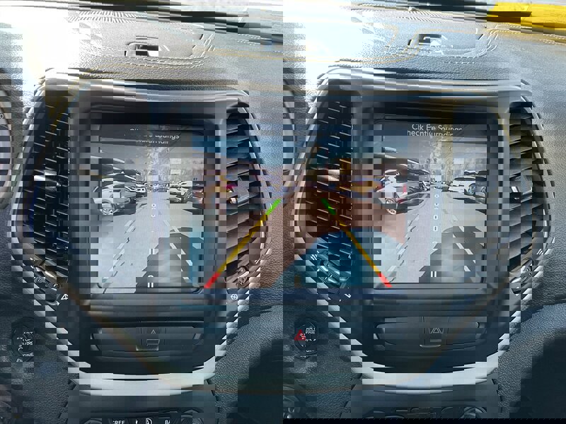 Used 2016 Jeep Cherokee Limited image 27