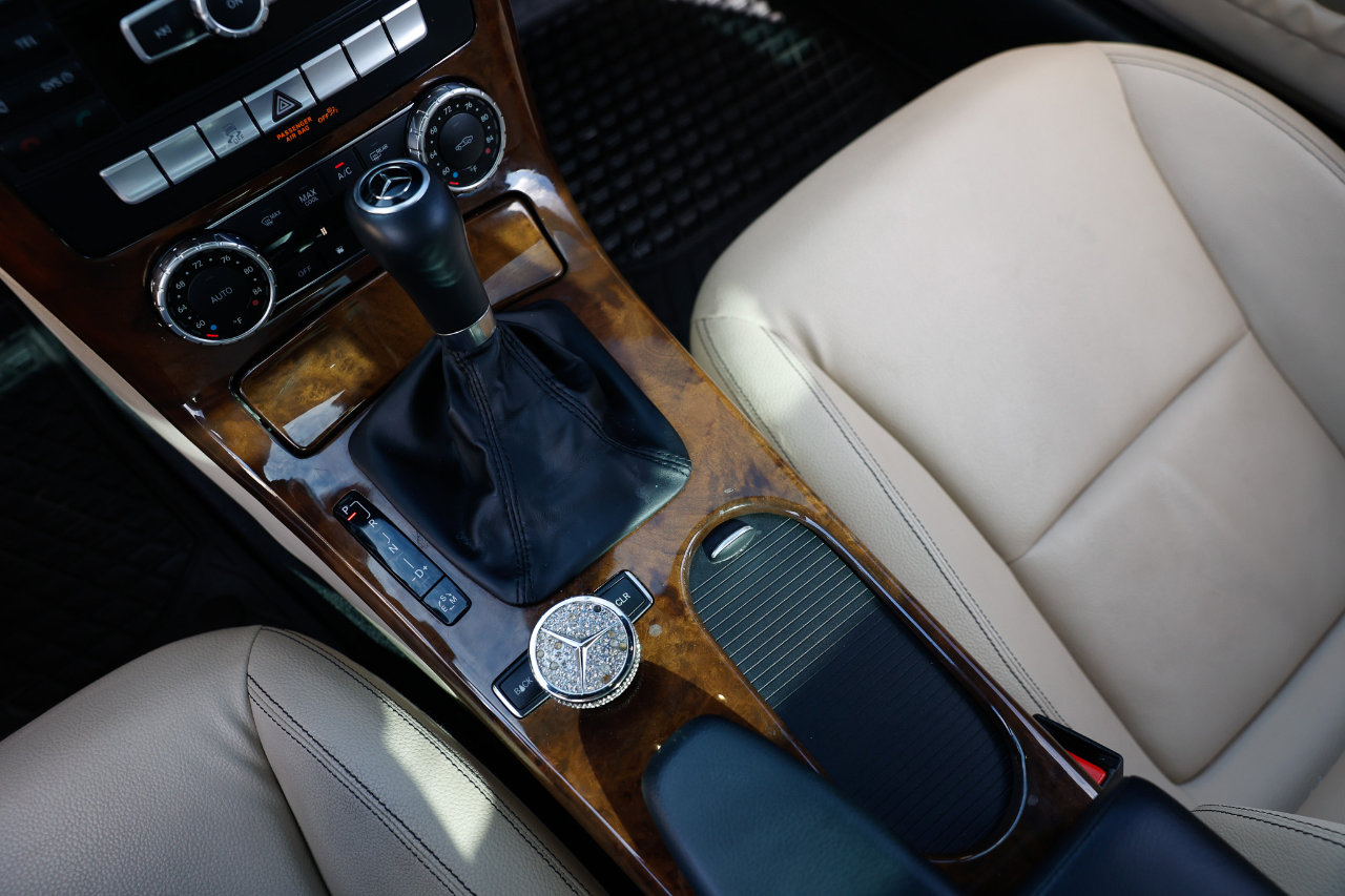 Used 2014 Mercedes-Benz SLK 250 image 33