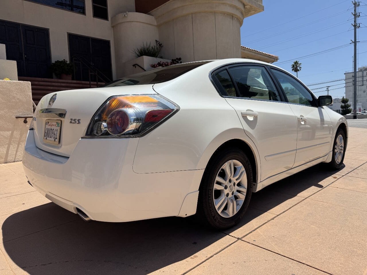 Used 2011 Nissan Altima 2.5 S w/ Convenience Pkg FWD image 7