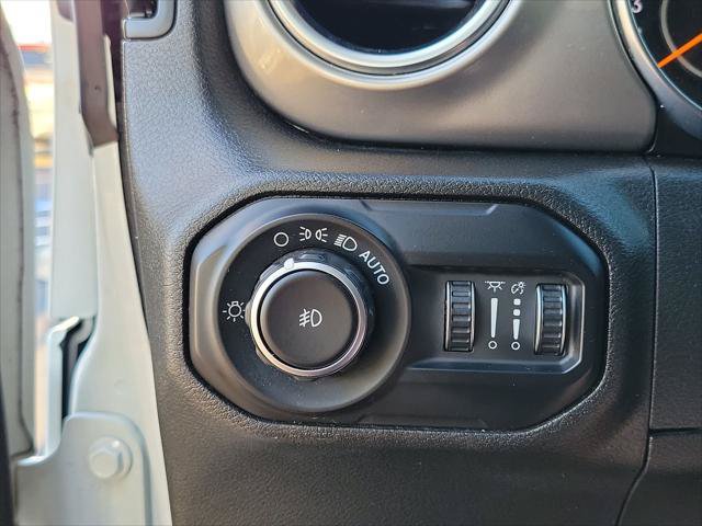 Certified 2020 Jeep Wrangler Unlimited Sahara AWD/4WD image 12