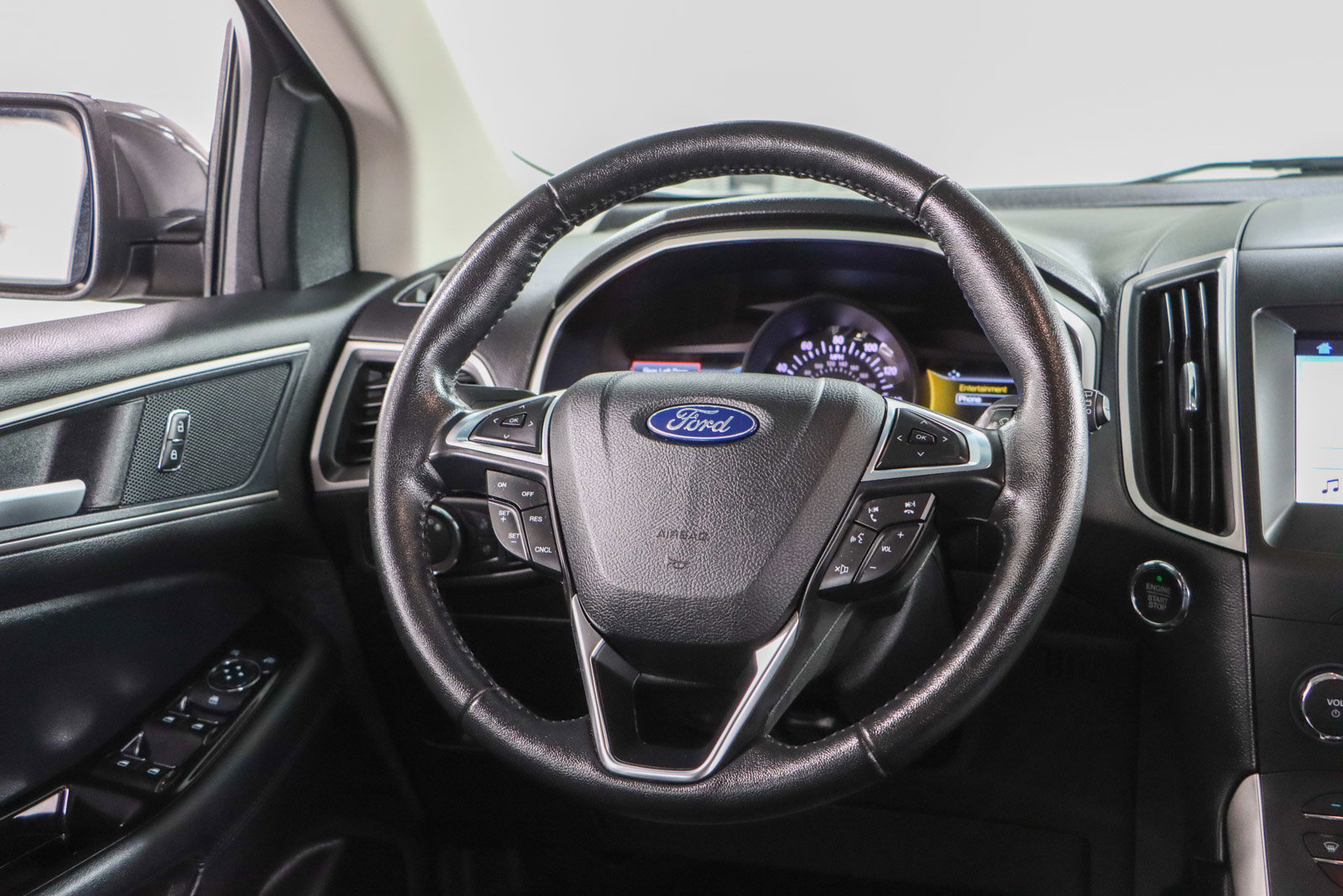 Used 2019 Ford Edge SEL w/ Equipment Group 201A image 12