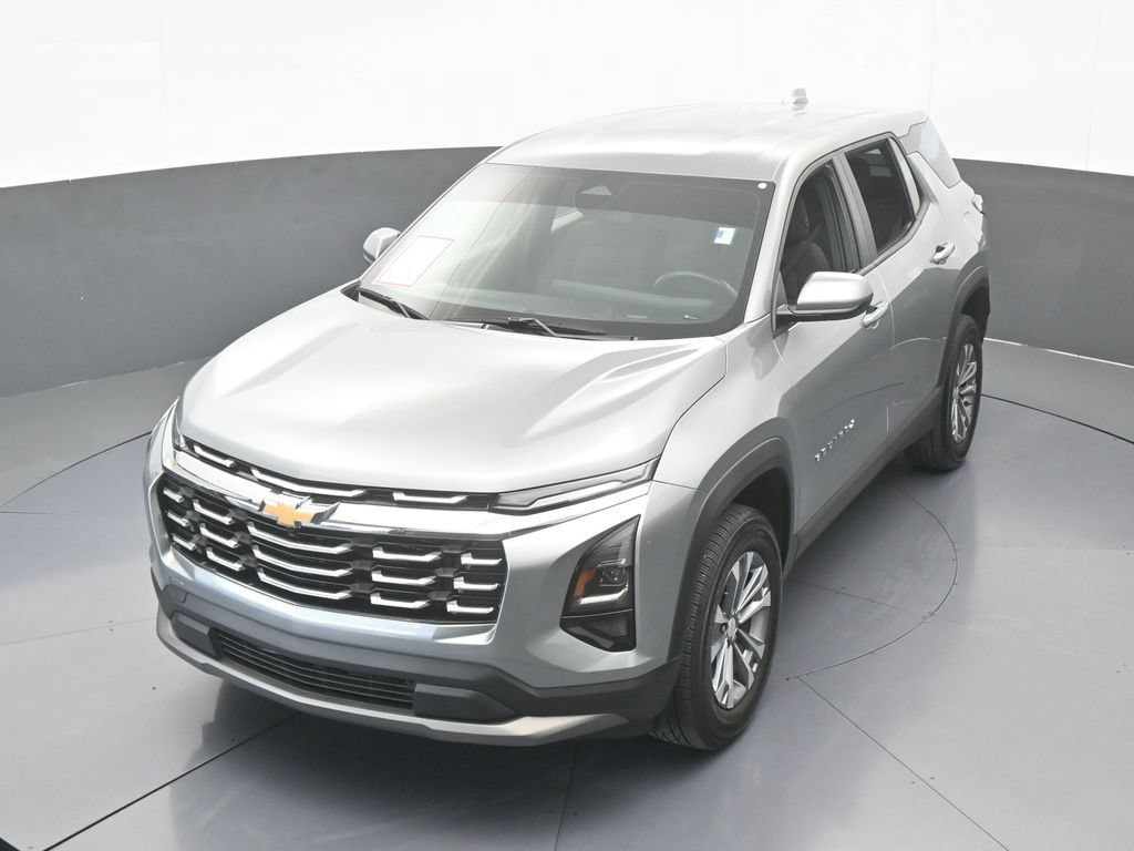 Used 2026 Chevrolet Equinox LT FWD image 43