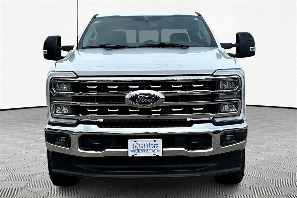 Used 2024 Ford F350 Lariat w/ Camper Package image 3