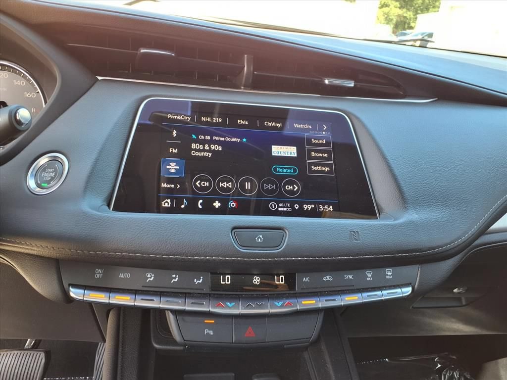 Used 2021 Cadillac XT4 Premium Luxury FWD image 23