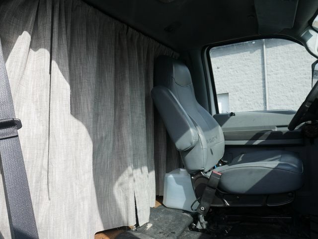 Used 2022 Ford F750 2WD Regular Cab Super Duty image 21