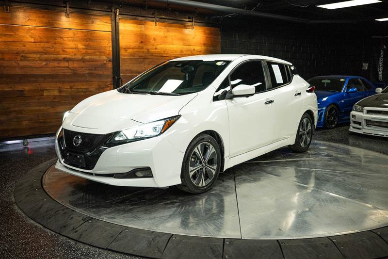 Used 2020 Nissan Leaf SV w/ SV Technology Package image 2