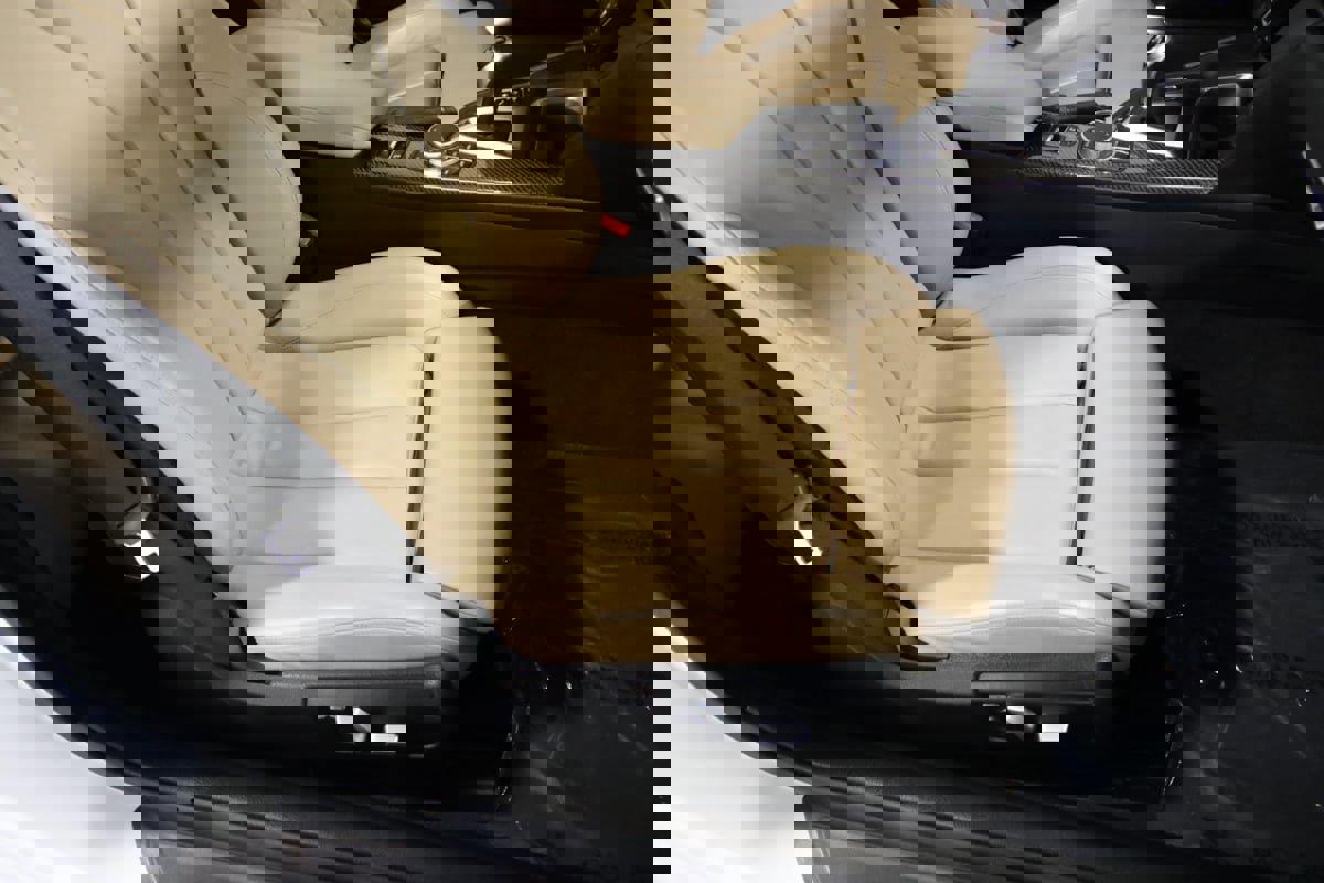 Used 2018 BMW M4 Convertible image 64