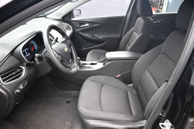 Used 2025 Chevrolet Malibu LT FWD image 17