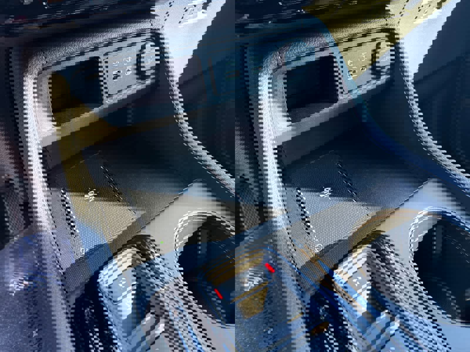 Used 2025 Honda Pilot TrailSport image 24