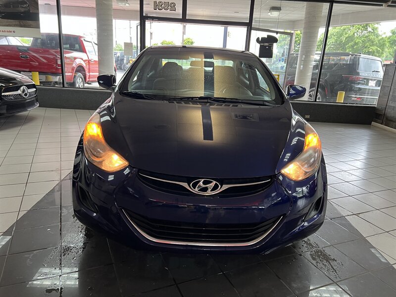 Used 2013 Hyundai Elantra GLS FWD image 4
