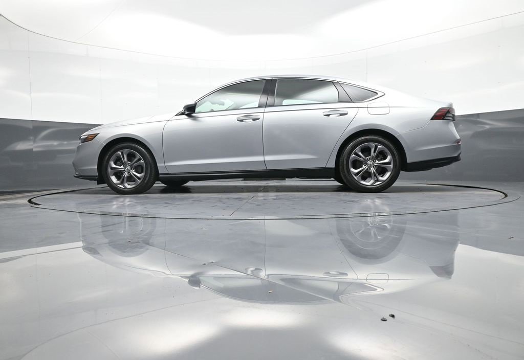 Certified 2024 Honda Accord EX image 33