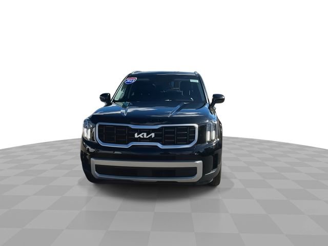 Used 2023 Kia Telluride S image 3
