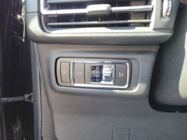 Used 2024 Lincoln Corsair Reserve w/ Equipment Group 201A image 45