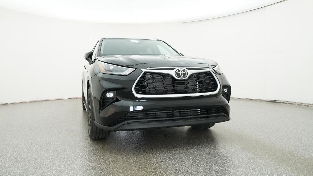New 2026 Toyota Highlander XLE image 33