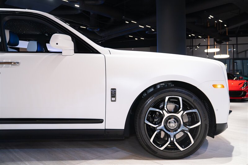 Used 2023 Rolls-Royce Cullinan Black Badge AWD/4WD image 24