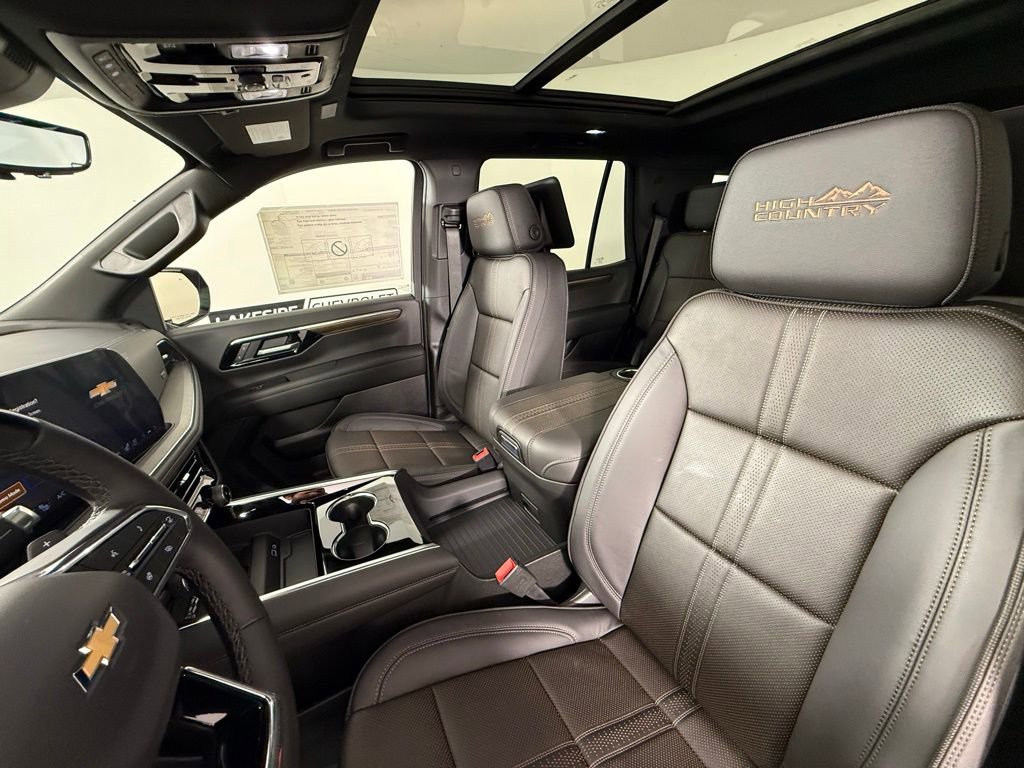 New 2026 Chevrolet Tahoe High Country AWD/4WD image 38