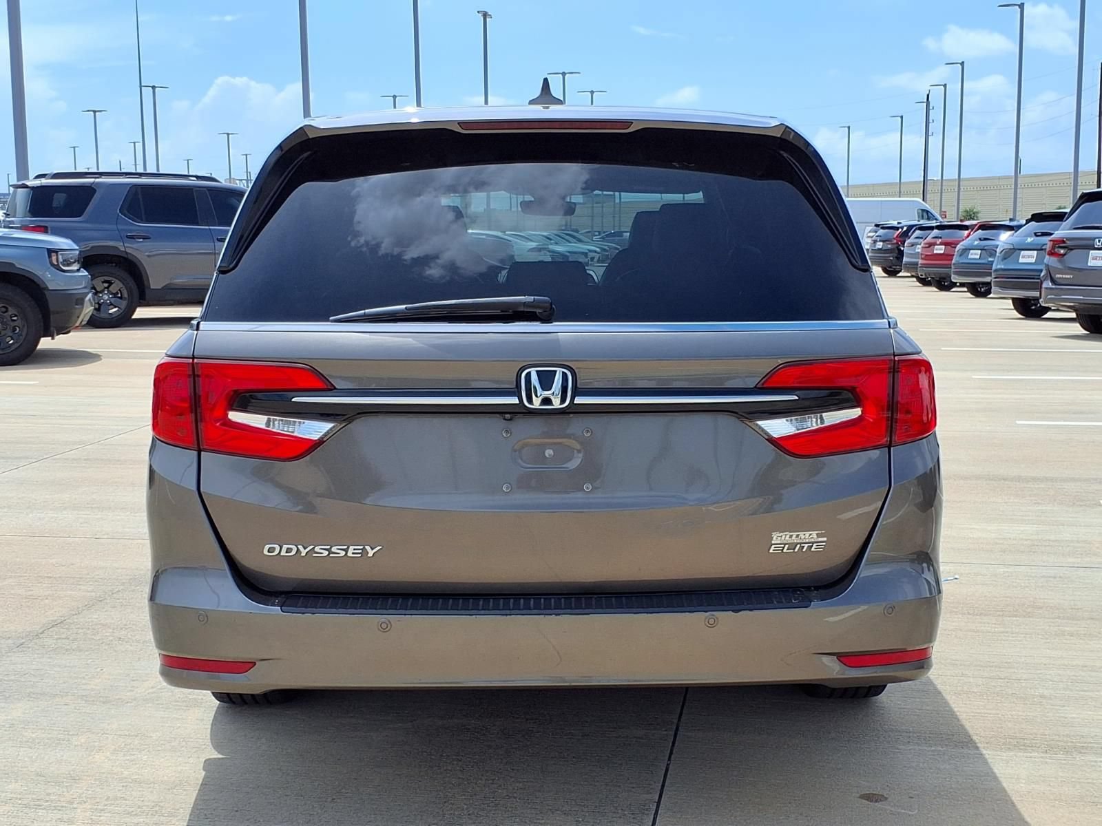 Used 2022 Honda Odyssey Elite image 6