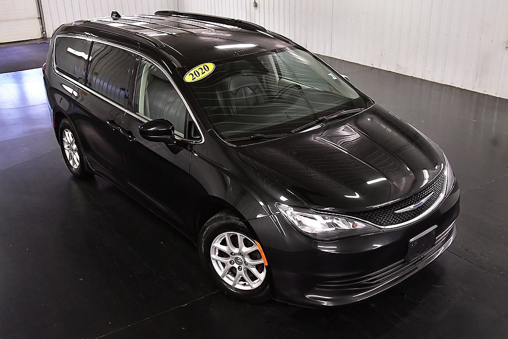 Used 2020 Chrysler Voyager Lxi FWD image 10