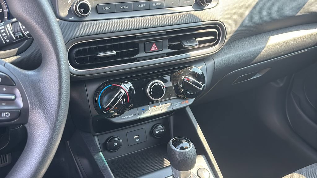 Used 2023 Hyundai Kona SEL AWD/4WD image 20