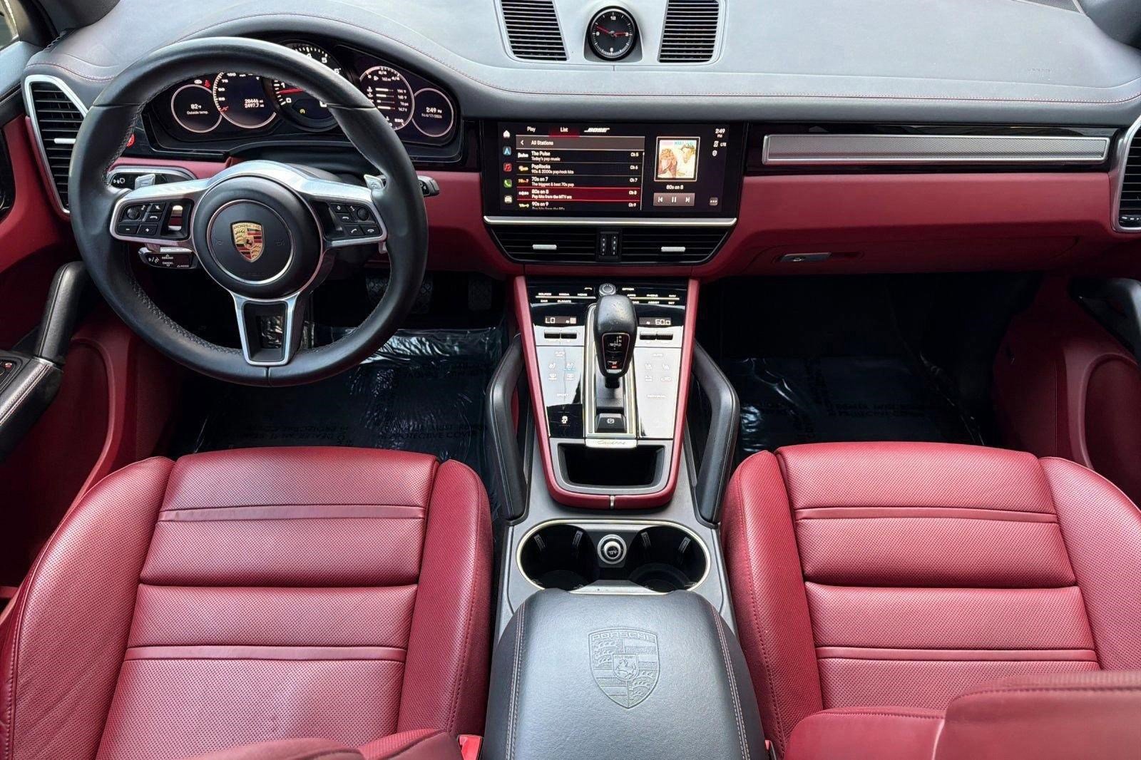 Used 2023 Porsche Cayenne Platinum Edition image 15