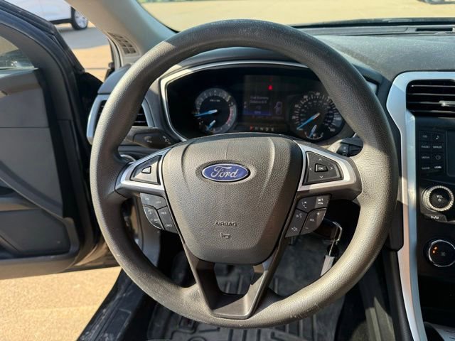 Used 2013 Ford Fusion SE FWD image 12