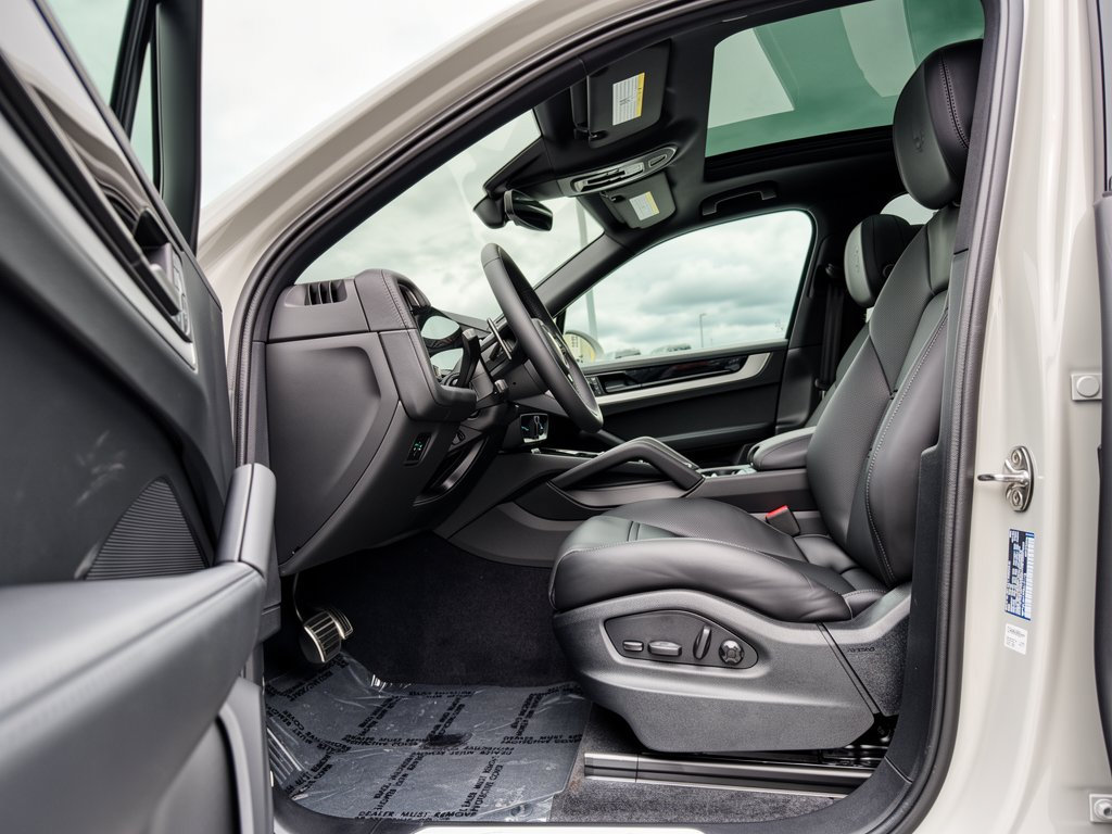 New 2026 Porsche Cayenne S AWD/4WD image 5