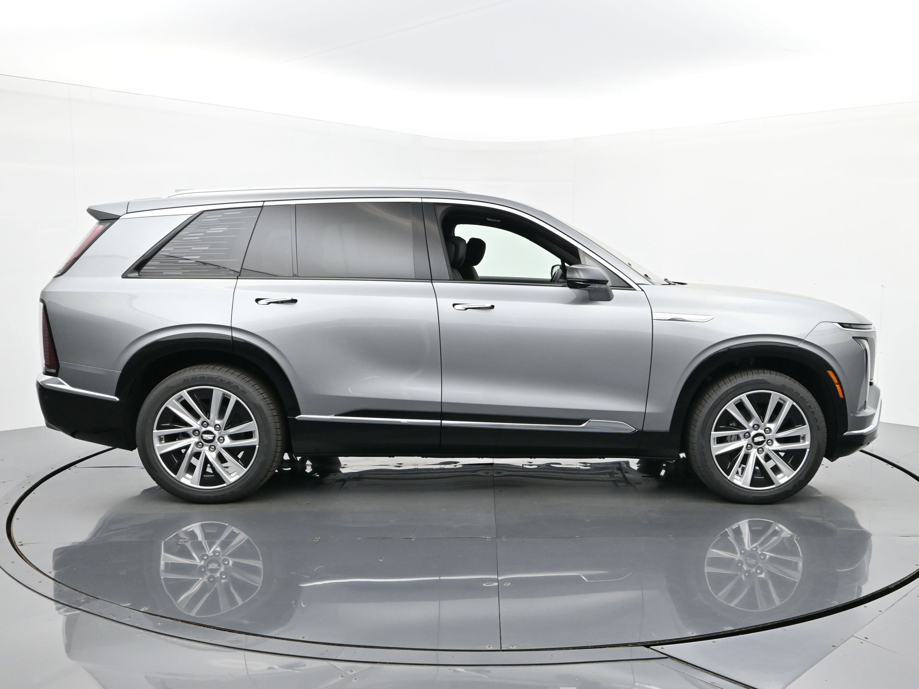 New 2026 Cadillac Vistiq Luxury image 6