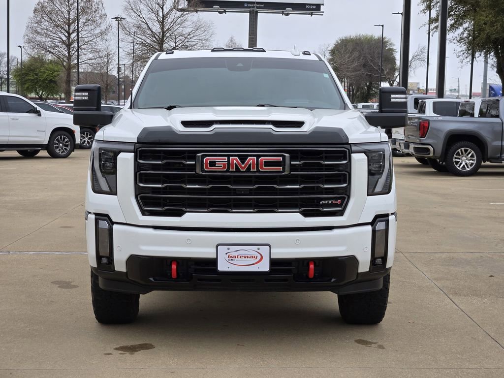 Used 2024 GMC Sierra 2500 AT4 w/ AT4 Premium Plus Package image 3