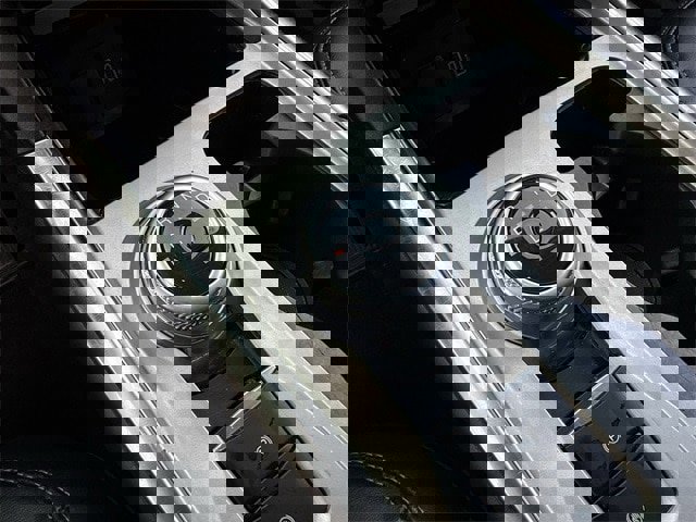 Used 2024 Ford Explorer XLT w/ Equipment Group 202A image 19