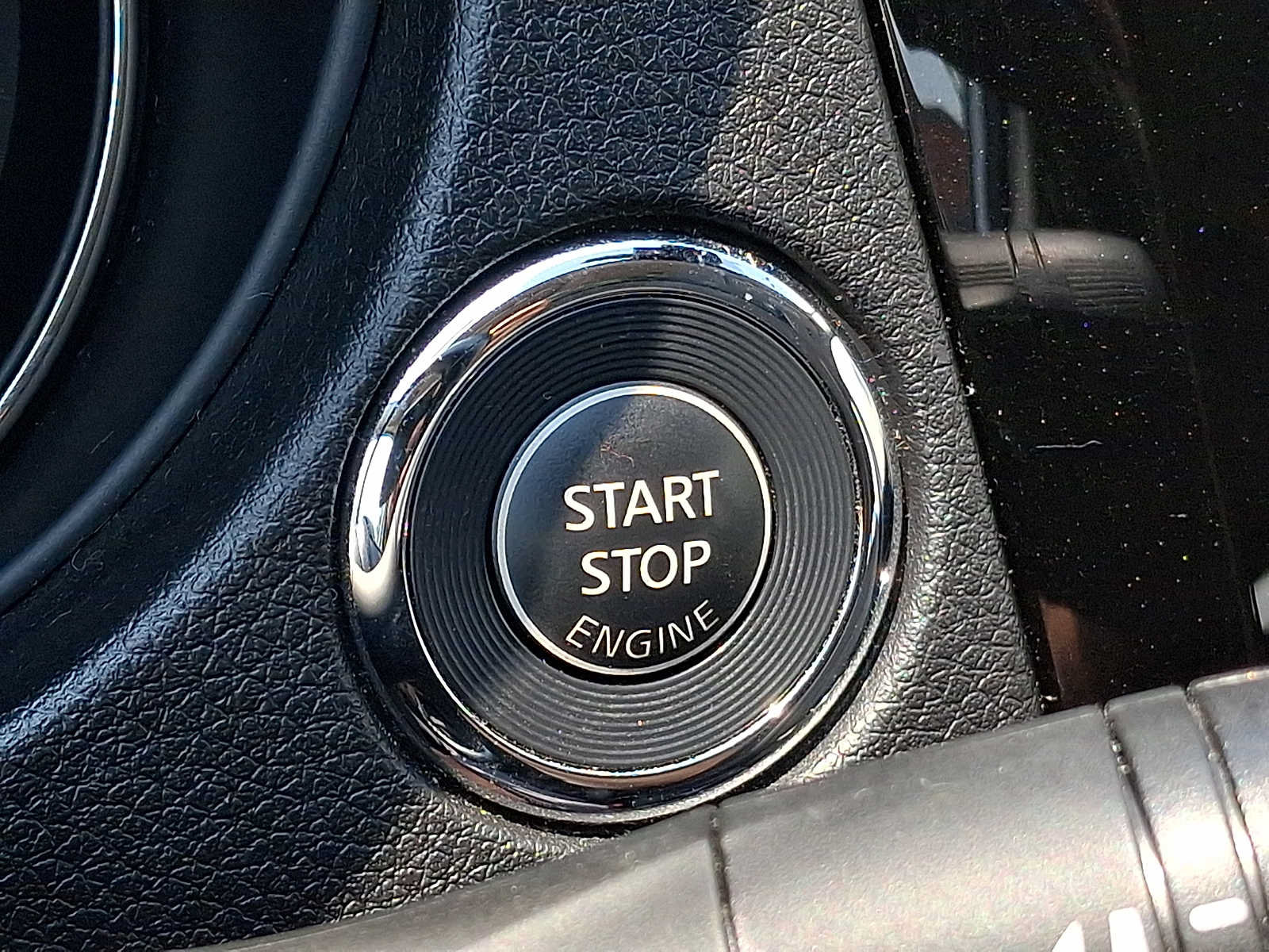 Used 2020 Nissan Rogue Sport SL w/ Premium Package AWD/4WD image 23