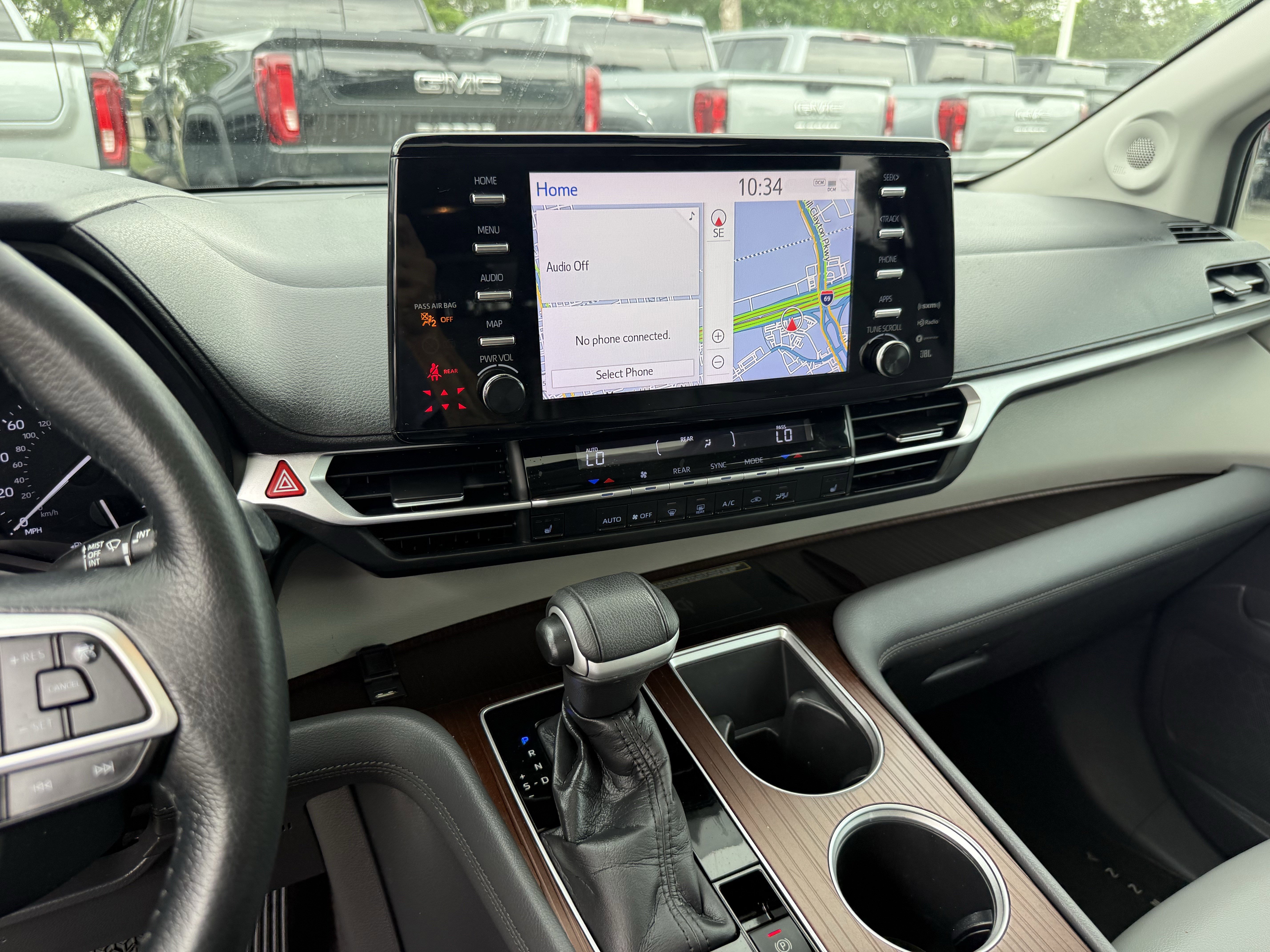 Used 2021 Toyota Sienna XLE w/ XLE Plus Package image 19