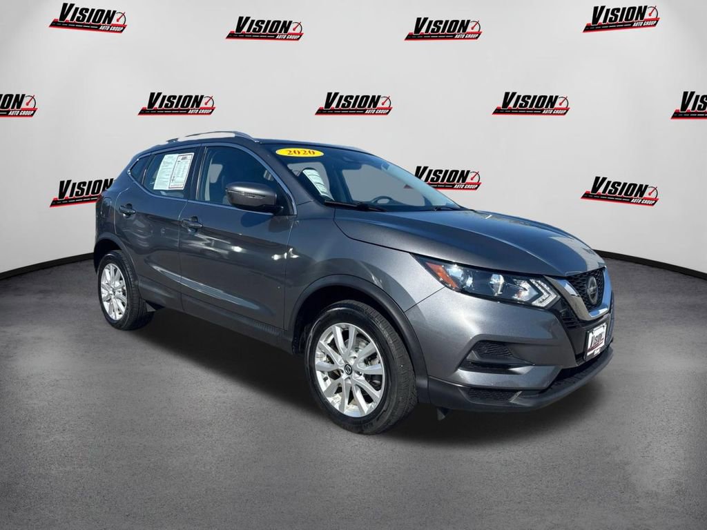 Used 2020 Nissan Rogue Sport SV image 3