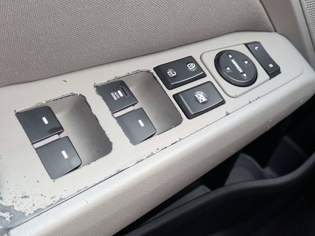Used 2019 Hyundai Elantra SEL FWD image 22
