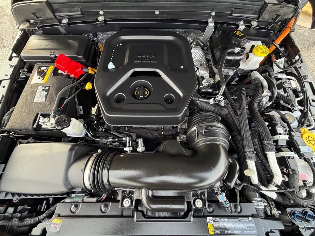 Certified 2025 Jeep Wrangler Unlimited Sahara image 16