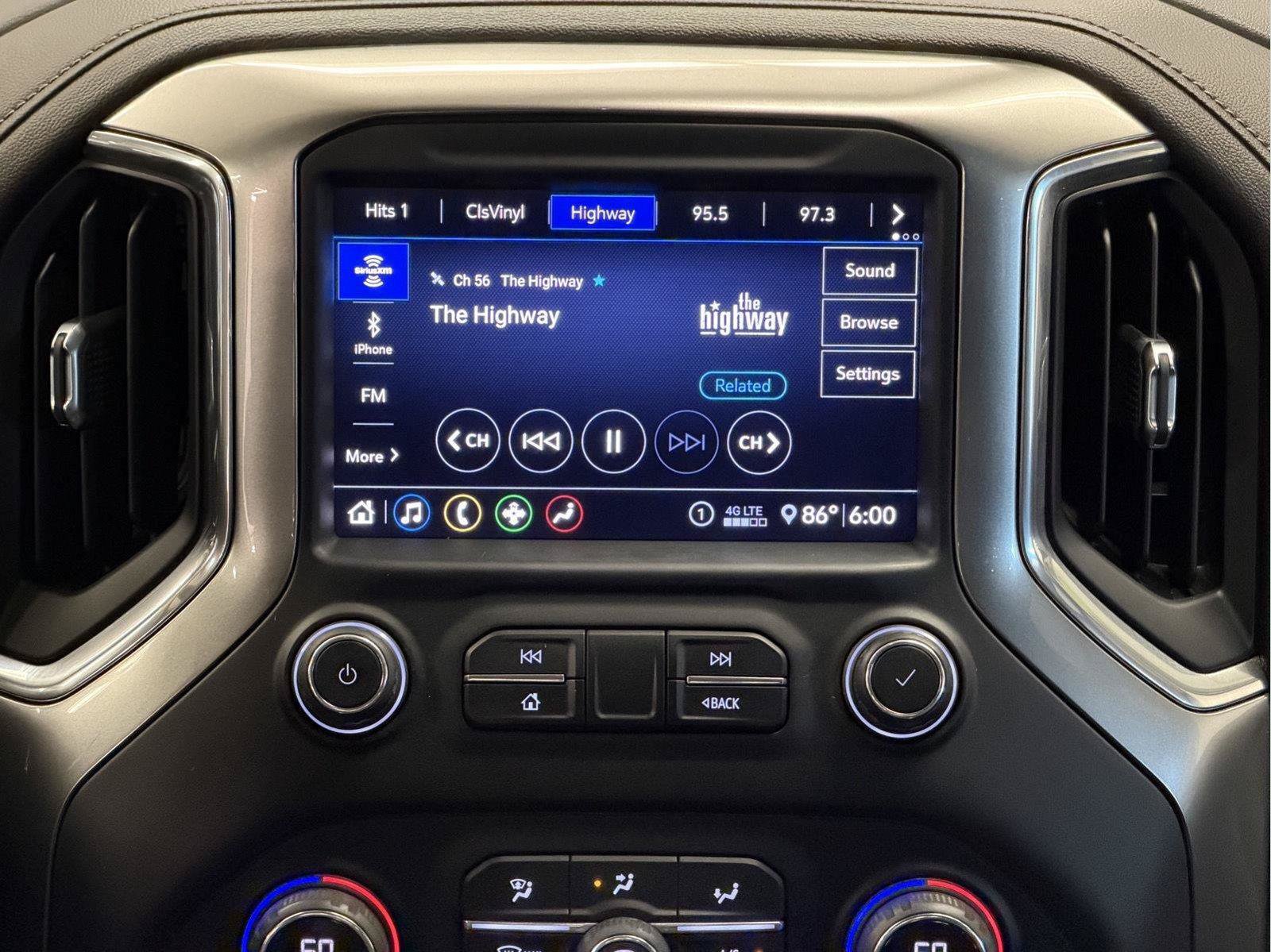 Used 2020 Chevrolet Silverado 1500 RST AWD/4WD image 30