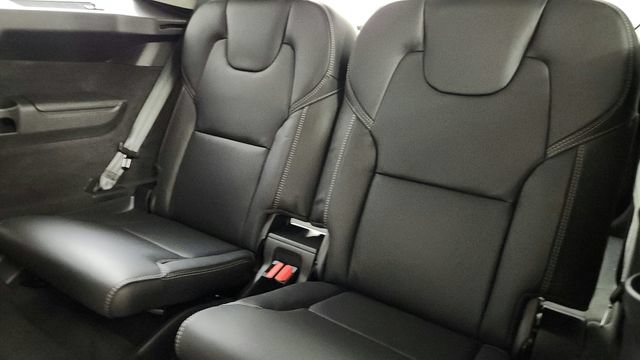 Used 2026 Volvo XC90 B6 Ultra w/ Protection Package AWD/4WD image 33