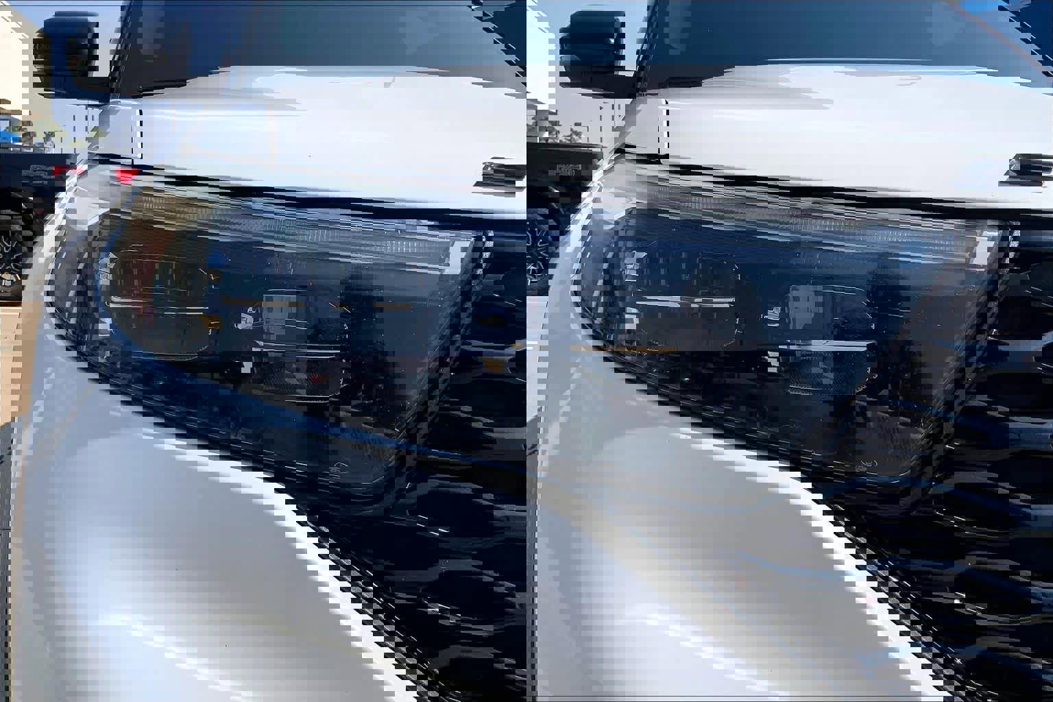 Used 2020 Ford Explorer ST w/ Premium Technology Package image 28