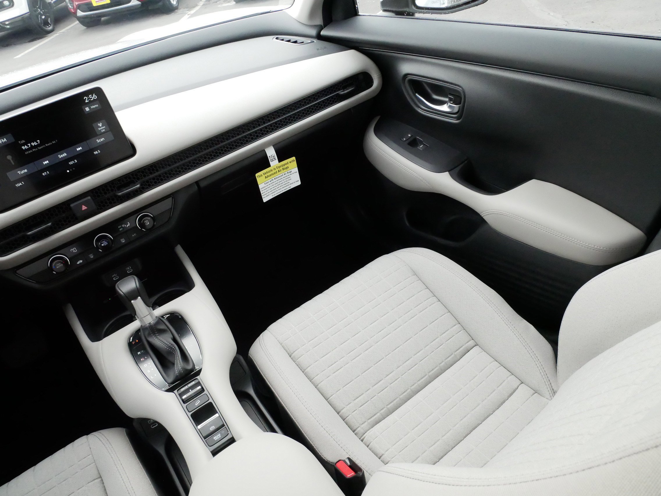 Certified 2026 Honda HR-V LX image 11