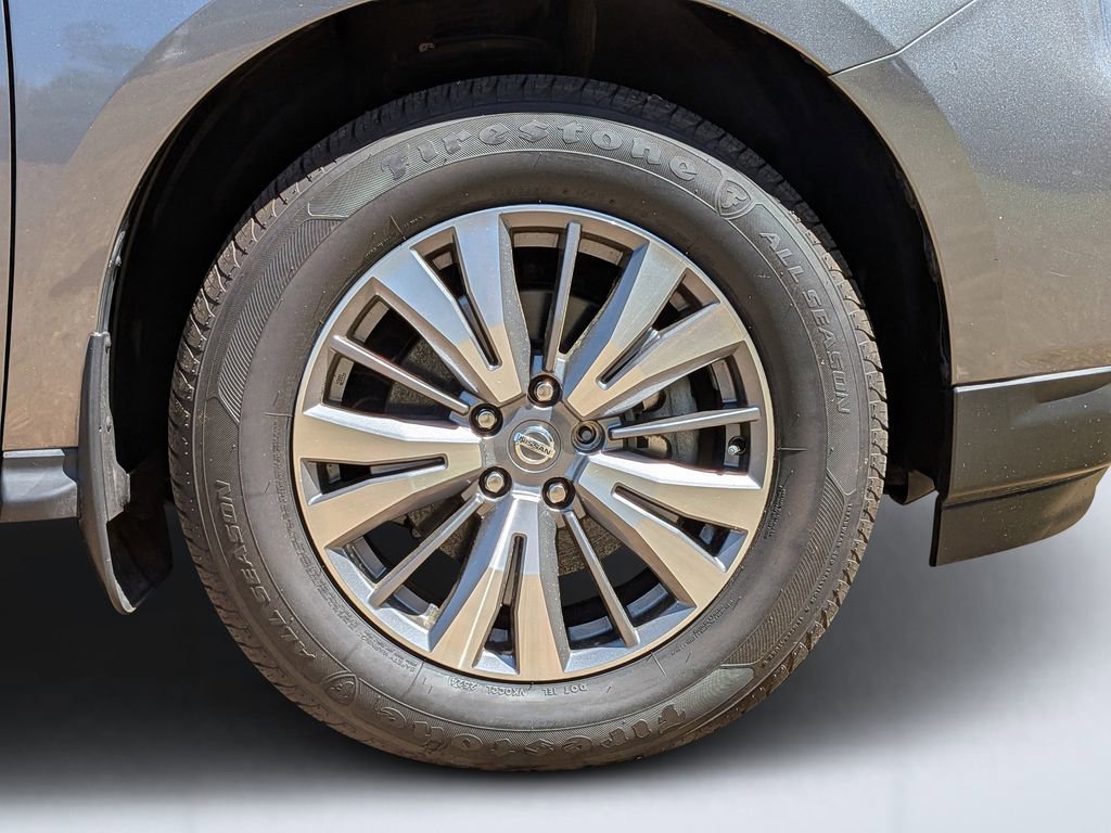 Used 2020 Nissan Pathfinder SV FWD image 11
