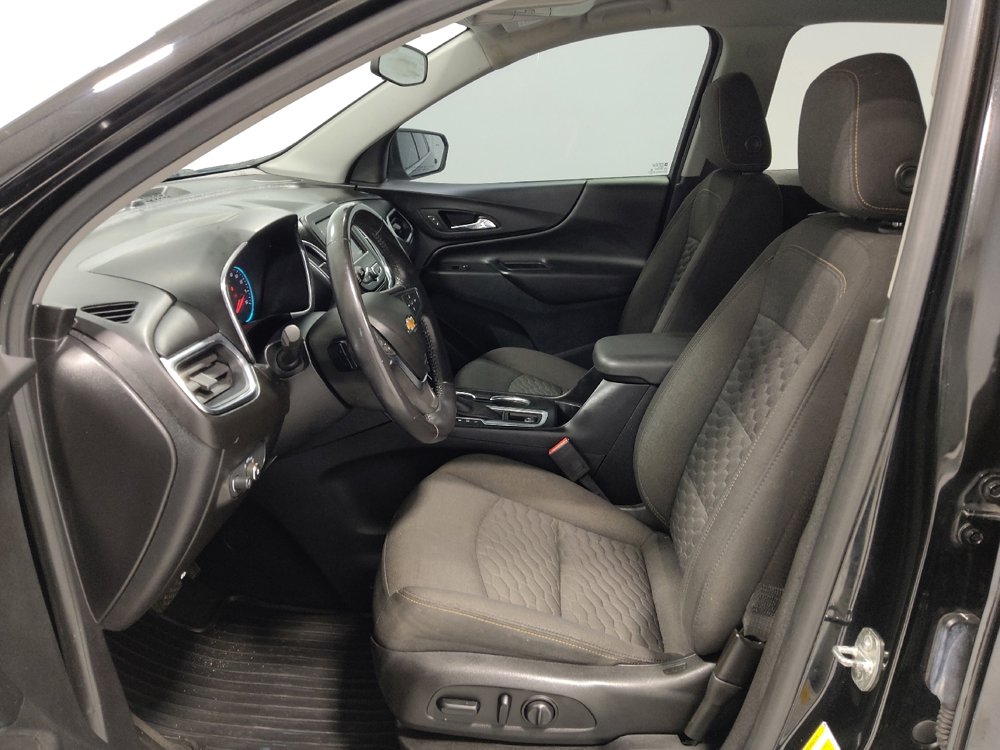 Used 2019 Chevrolet Equinox LT w/ Driver Convenience Package image 17