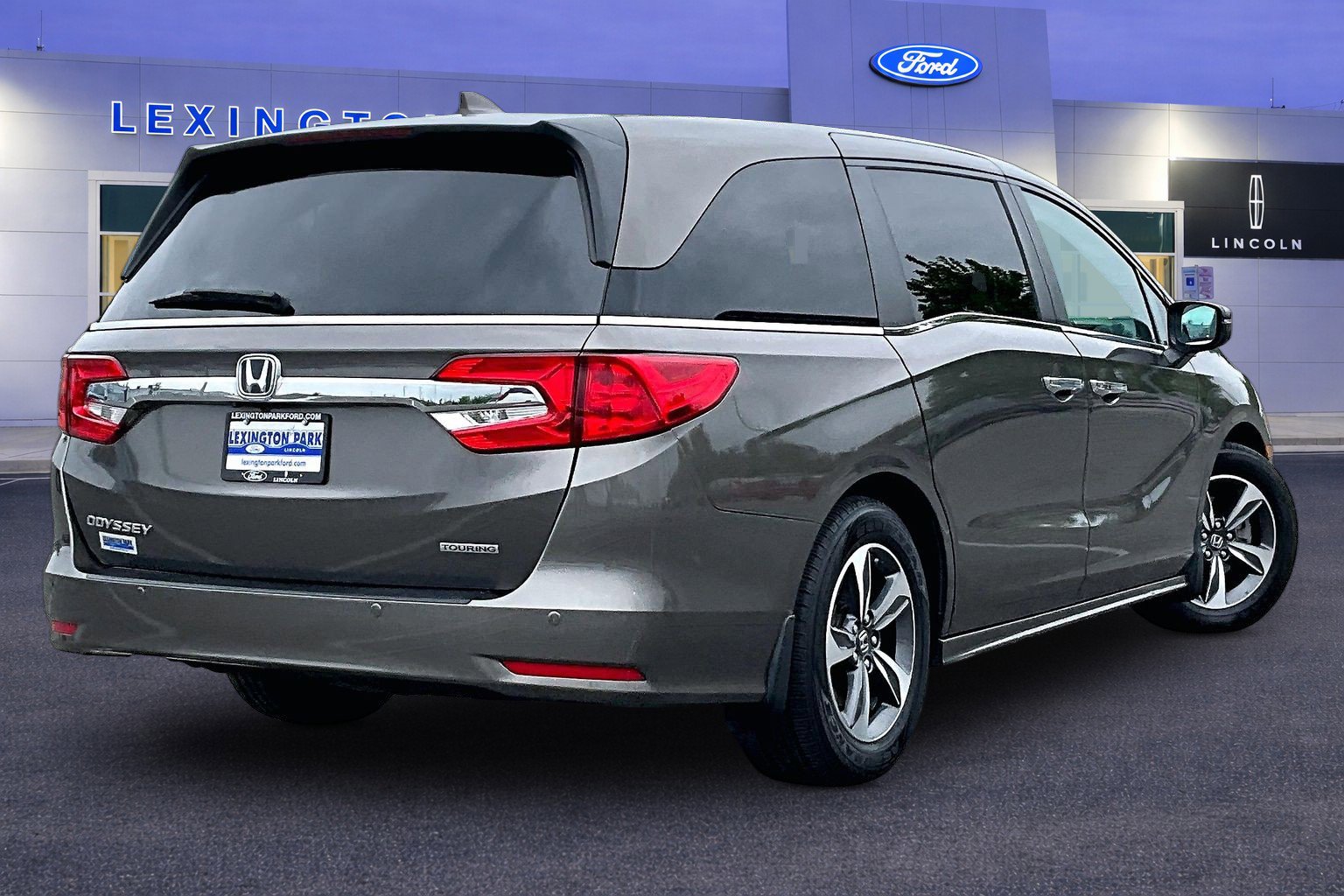 Used 2019 Honda Odyssey Touring image 5