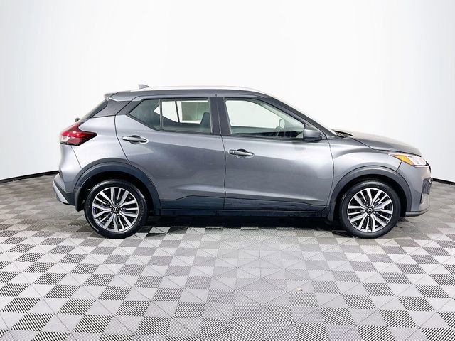 Used 2024 Nissan Kicks SV image 7