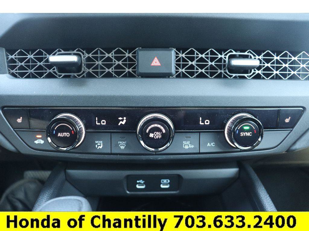 Certified 2025 Honda Accord SE image 16