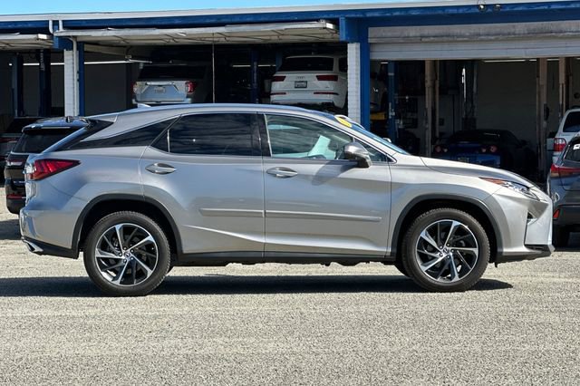 Used 2018 Lexus RX 350 FWD w/ Luxury Package image 3