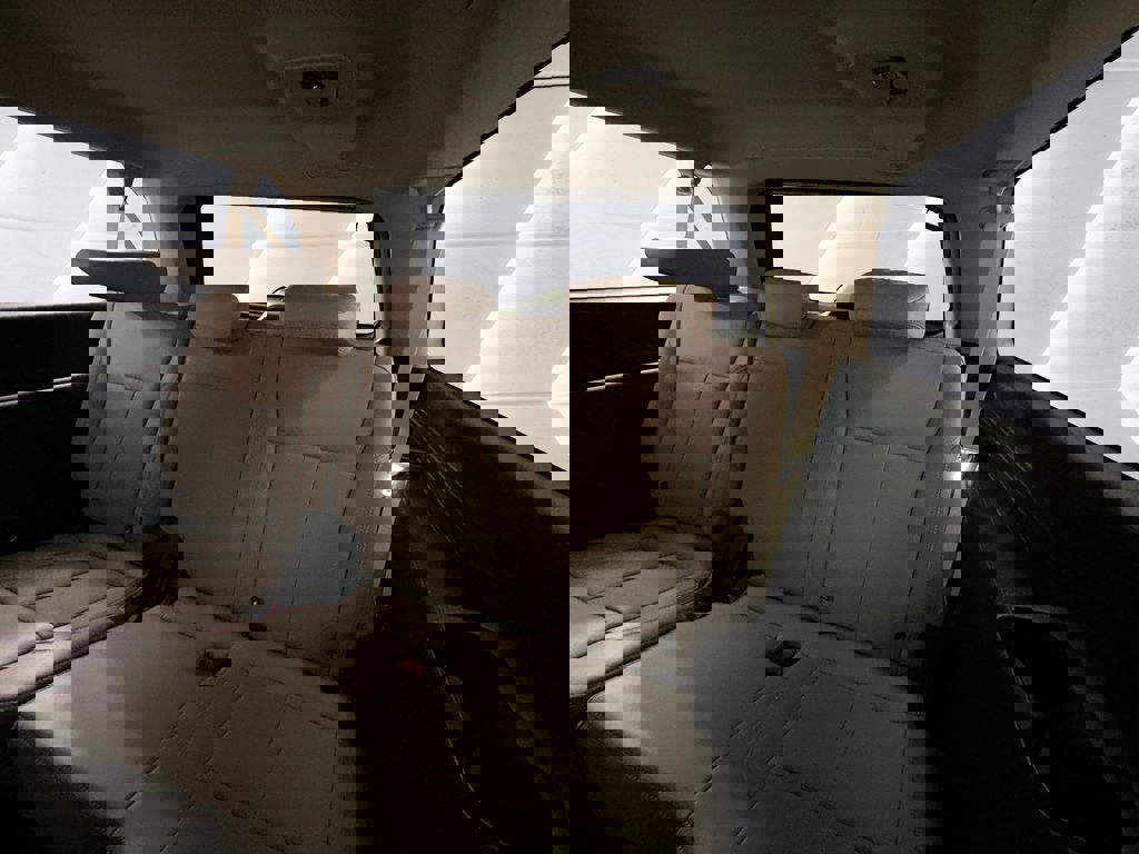 Used 2023 Ford Expedition Max XLT image 18