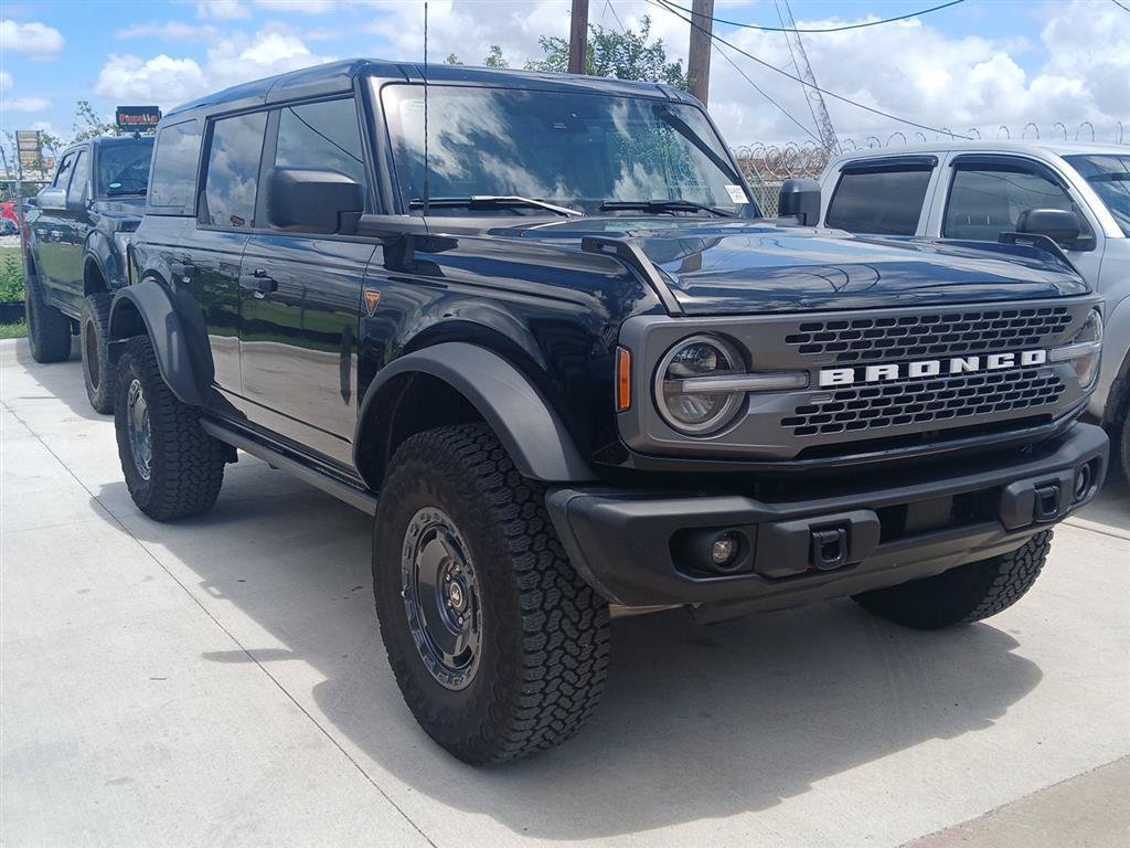 Used 2025 Ford Bronco Badlands w/ Sasquatch Package AWD/4WD image 4