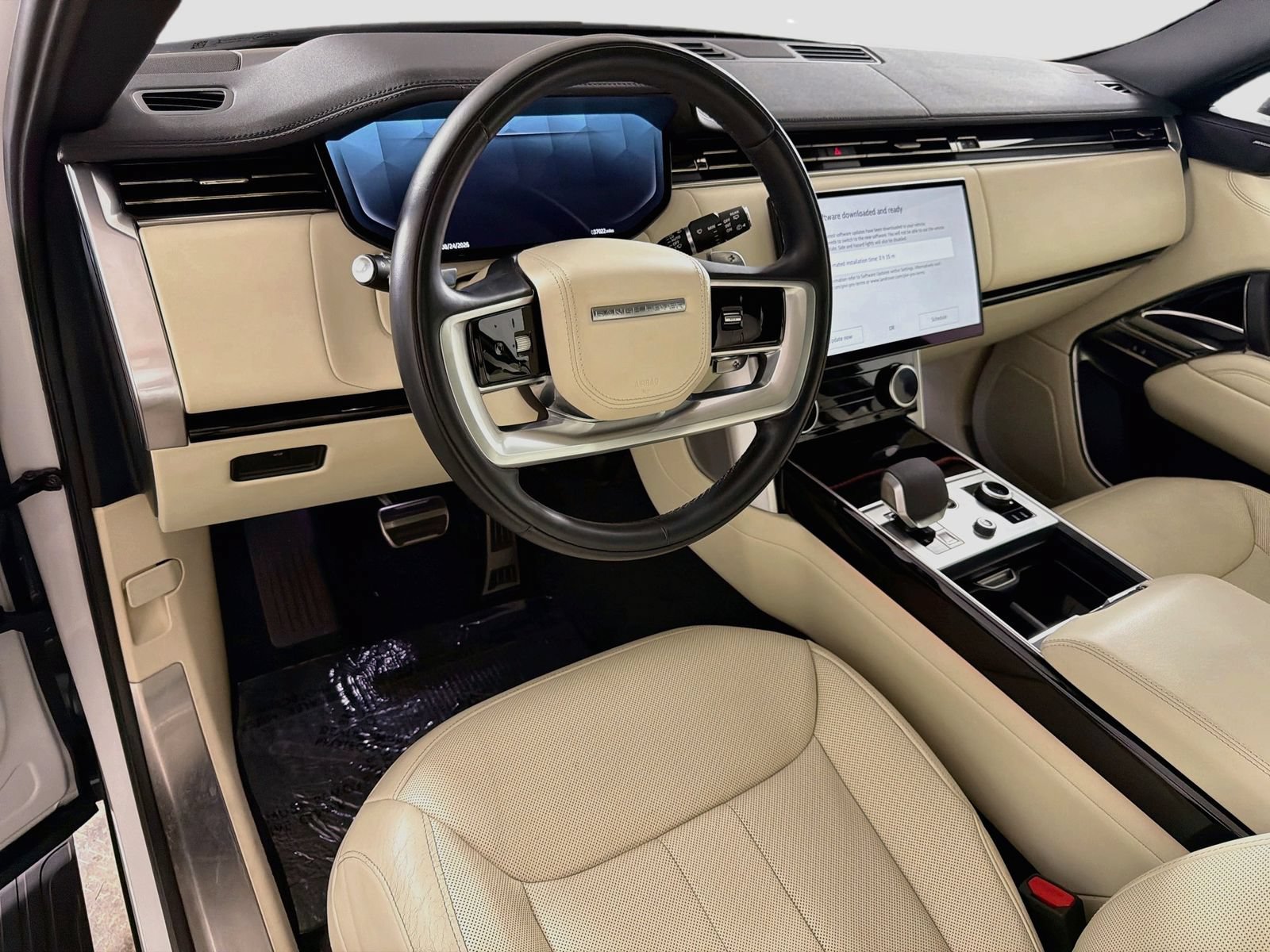Used 2023 Land Rover Range Rover SE AWD/4WD image 10
