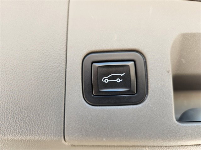 Used 2017 Cadillac XT5 Luxury w/ Driver Awareness Package image 14