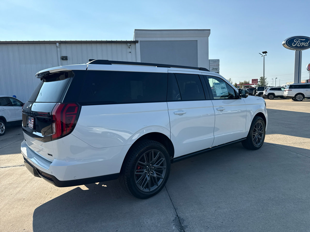 New 2025 Ford Expedition Max Platinum image 4