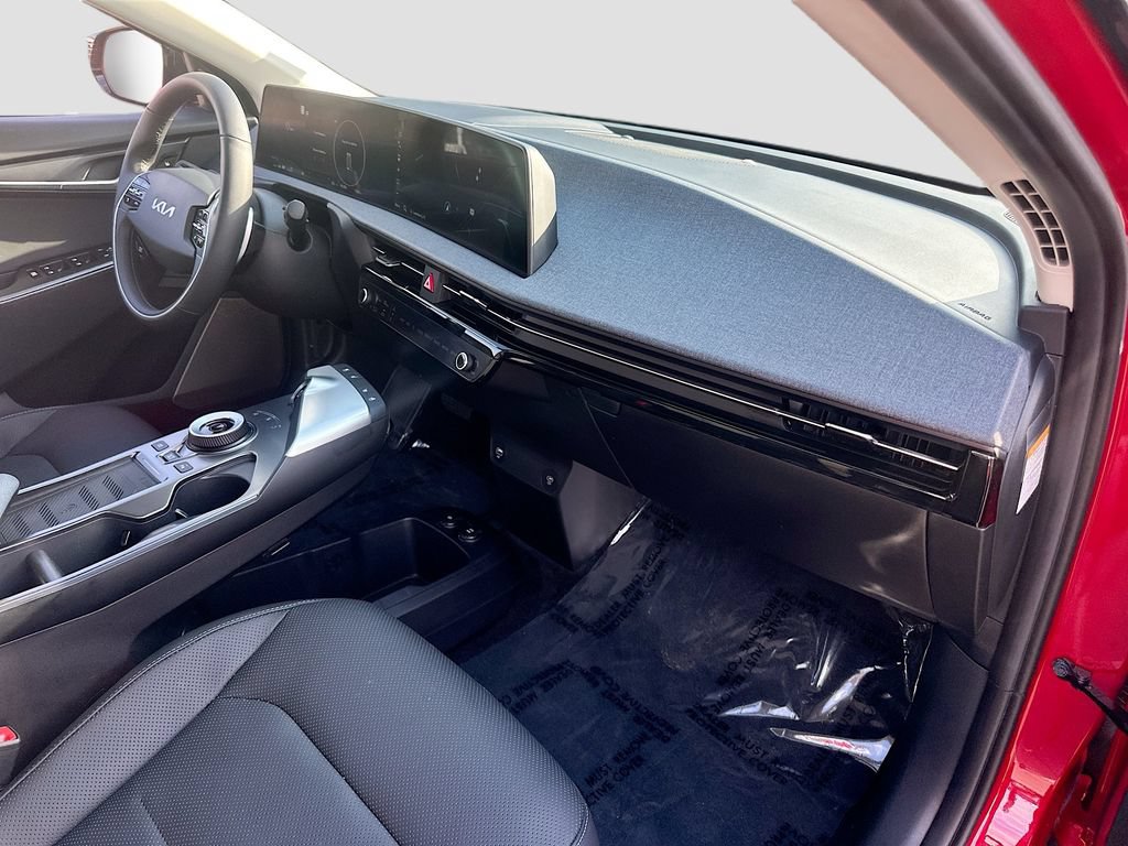 Certified 2023 Kia EV6 Wind w/ Wind Technology Package RWD image 29